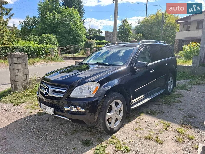 Mercedes-Benz GL-Class 2011