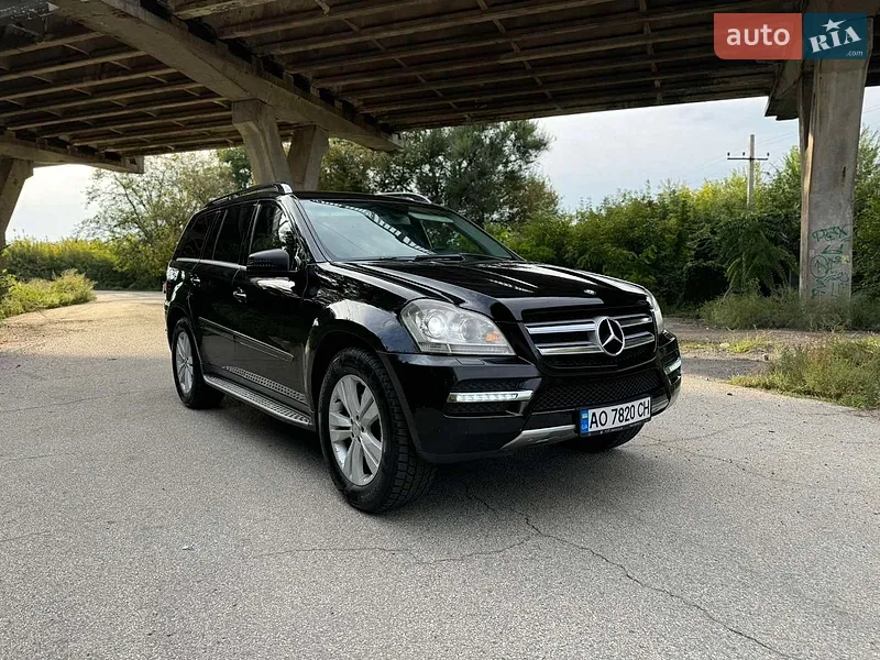 Mercedes-Benz GL-Class