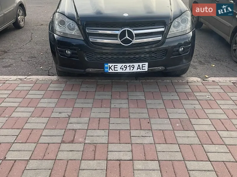 Mercedes-Benz GL-Class