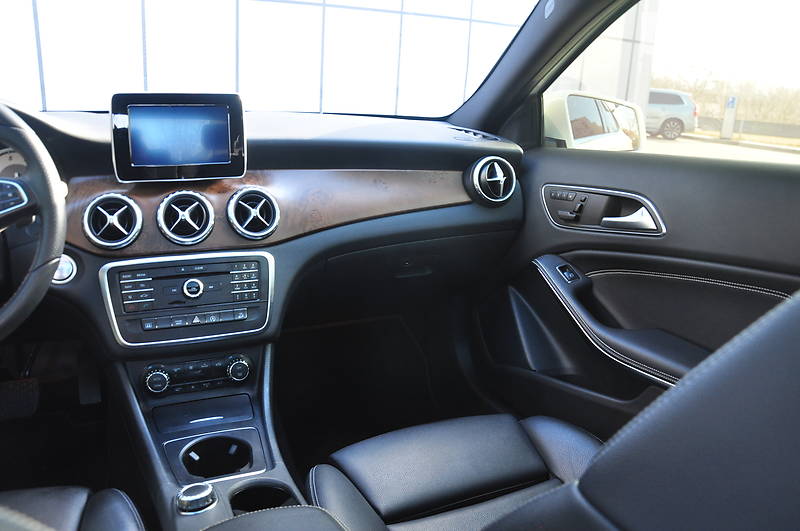 Позашляховик / Кросовер Mercedes-Benz GLA-Class 2016 в Києві
