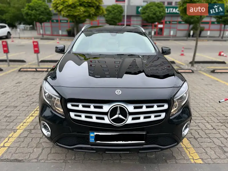 Mercedes-Benz GLA-Class