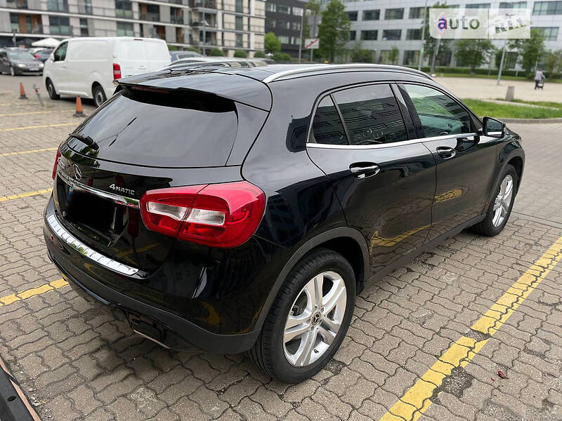 Позашляховик / Кросовер Mercedes-Benz GLA-Class 2018 в Львові