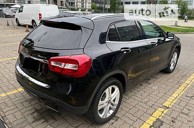 Внедорожник / Кроссовер Mercedes-Benz GLA-Class 2018 в 