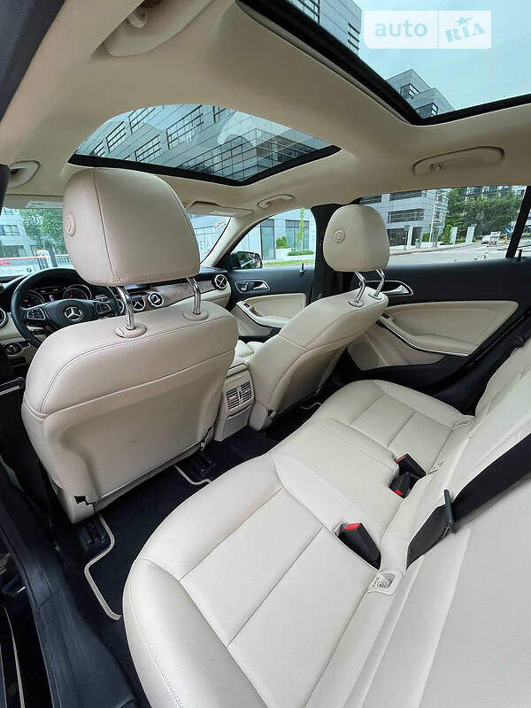 Позашляховик / Кросовер Mercedes-Benz GLA-Class 2018 в Львові