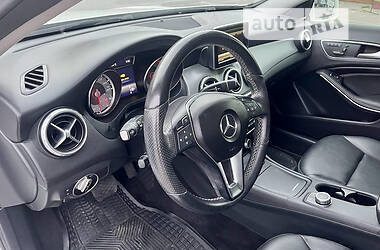 Внедорожник / Кроссовер Mercedes-Benz GLA-Class 2015 в Ровно