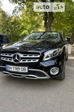 Mercedes-Benz GLA-Class 2017