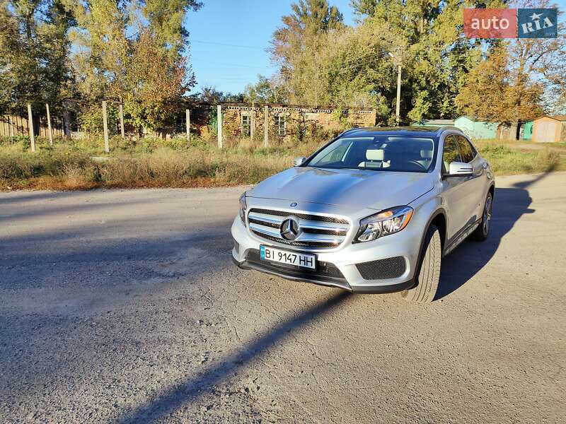 Позашляховик / Кросовер Mercedes-Benz GLA-Class 2017 в Полтаві