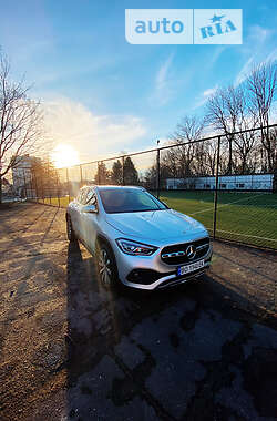 Внедорожник / Кроссовер Mercedes-Benz GLA-Class 2020 в 