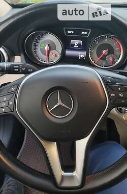 Внедорожник / Кроссовер Mercedes-Benz GLA-Class 2014 в 