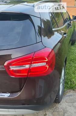 Внедорожник / Кроссовер Mercedes-Benz GLA-Class 2014 в 