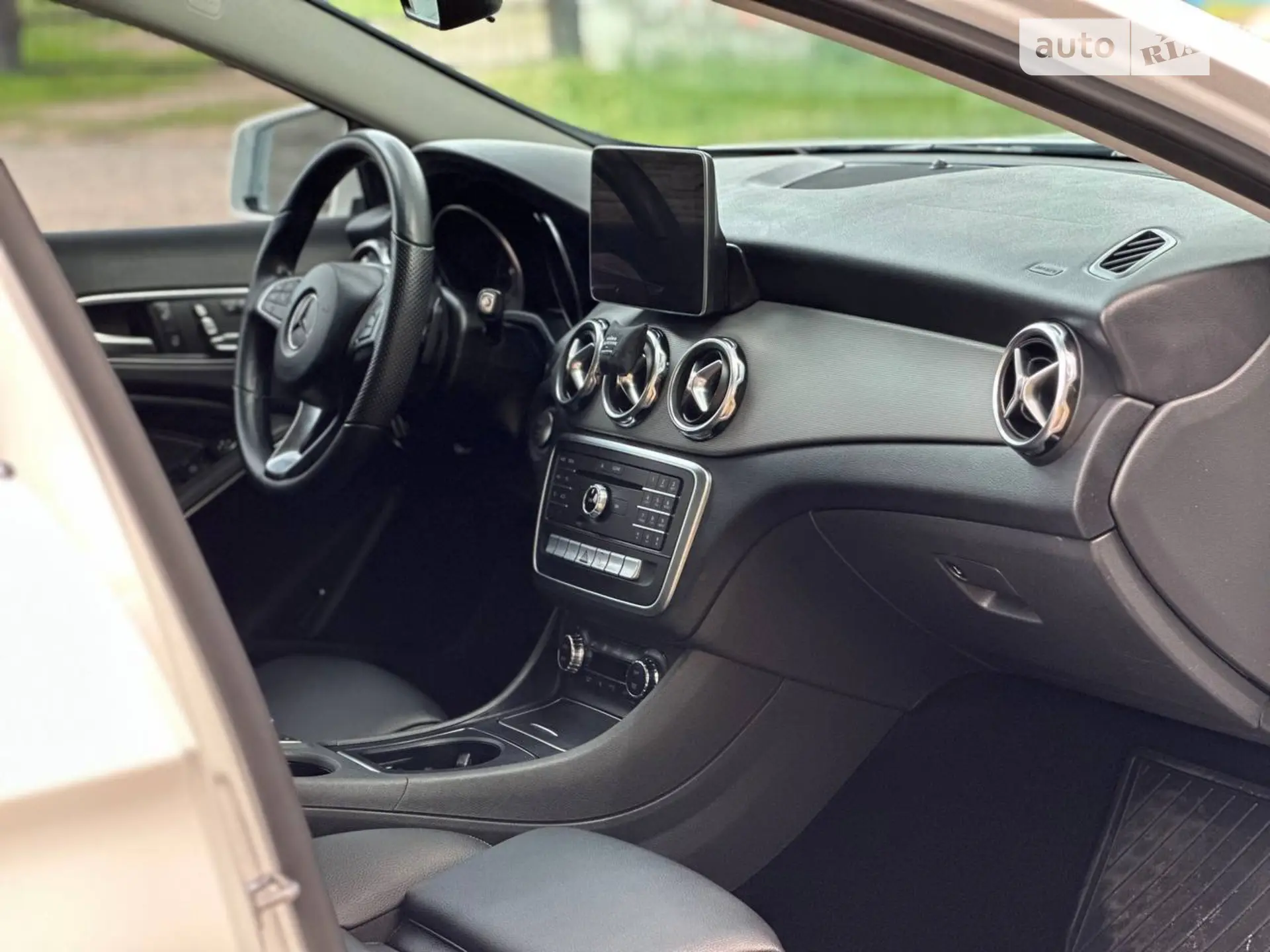 2019 Mercedes-Benz GLA-klasse - мініатюра 12