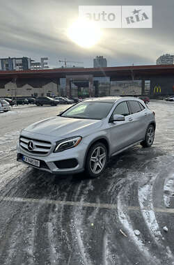 Mercedes-Benz GLA-Class 2015