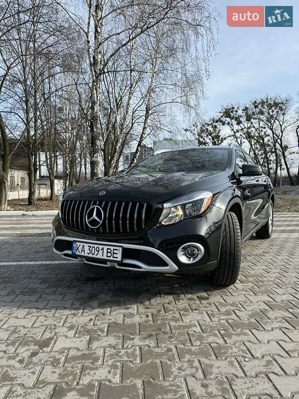 Внедорожник / Кроссовер Mercedes-Benz GLA-Class 2019 в Киеве