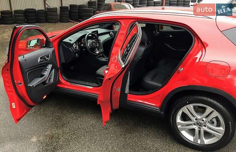 Внедорожник / Кроссовер Mercedes-Benz GLA-Class 2019 в Киеве фото 14 Внедорожник / Кроссовер Mercedes-Benz GLA-Class 2019 в Киеве