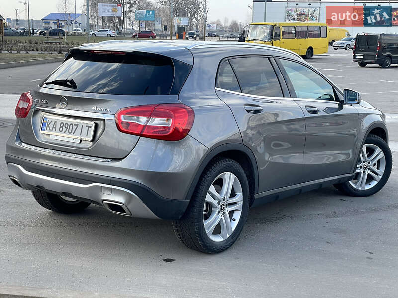 Внедорожник / Кроссовер Mercedes-Benz GLA-Class 2017 в Киеве