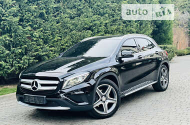 Mercedes-Benz GLA-Class 2015