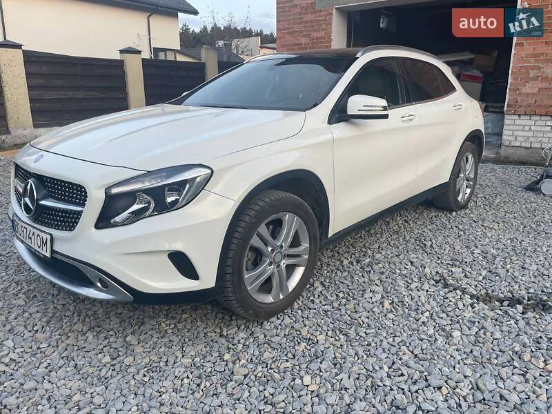Внедорожник / Кроссовер Mercedes-Benz GLA-Class 2016 в Львове фото 2 Внедорожник / Кроссовер Mercedes-Benz GLA-Class 2016 в Львове