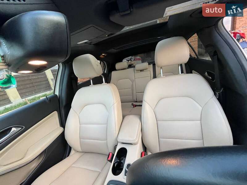 Внедорожник / Кроссовер Mercedes-Benz GLA-Class 2016 в Львове фото 13 Внедорожник / Кроссовер Mercedes-Benz GLA-Class 2016 в Львове