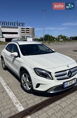 Mercedes-Benz GLA-Class 2016