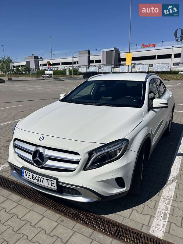 Позашляховик / Кросовер Mercedes-Benz GLA-Class 2016 в Дніпрі