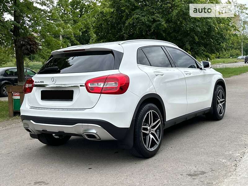 Позашляховик / Кросовер Mercedes-Benz GLA-Class 2019 в Кропивницькому