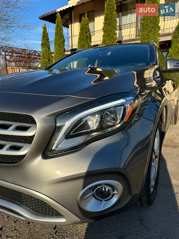 Mercedes-Benz GLA-Class 2019