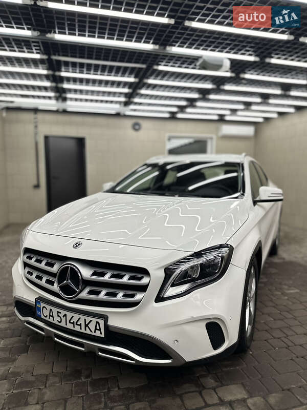 Mercedes-Benz GLA-Class 2018