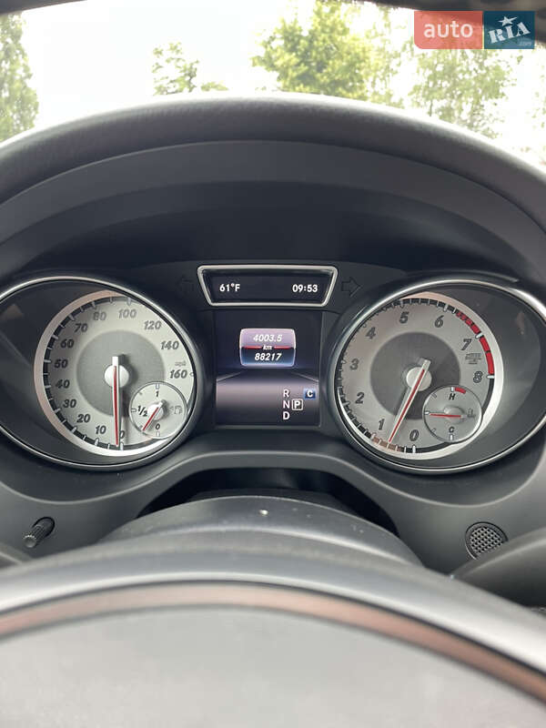 Внедорожник / Кроссовер Mercedes-Benz GLA-Class 2016 в Киеве