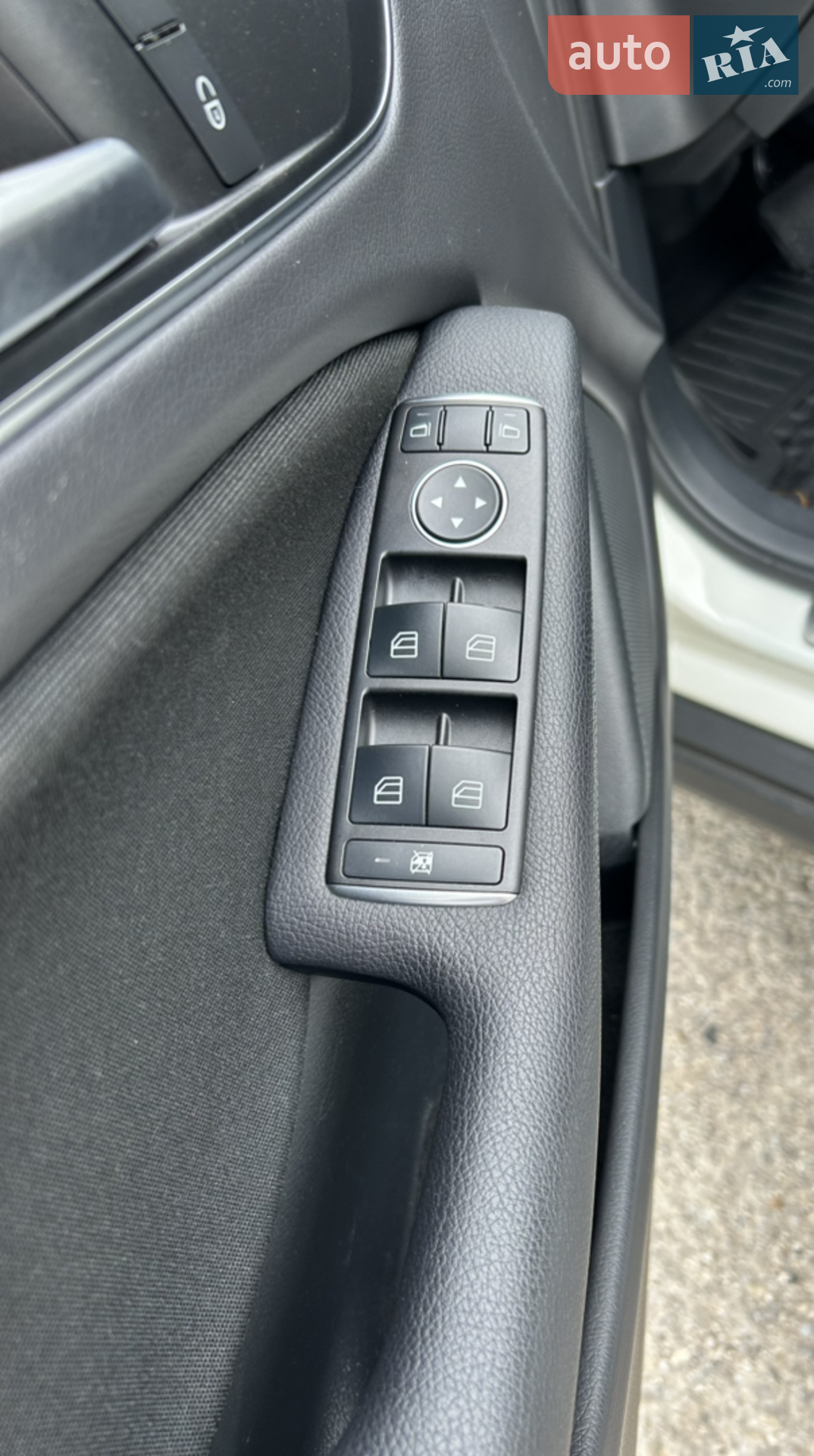 2016 Mercedes-Benz GLA-klasse - мініатюра 42