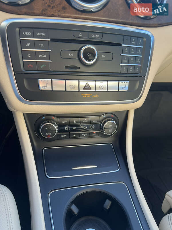 Внедорожник / Кроссовер Mercedes-Benz GLA-Class 2018 в Киеве