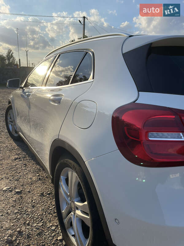 Внедорожник / Кроссовер Mercedes-Benz GLA-Class 2016 в Первомайске фото 14 Внедорожник / Кроссовер Mercedes-Benz GLA-Class 2016 в Первомайске