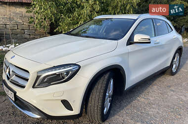 Внедорожник / Кроссовер Mercedes-Benz GLA-Class 2016 в 