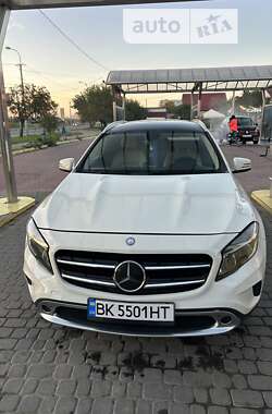 Внедорожник / Кроссовер Mercedes-Benz GLA-Class 2015 в Ровно