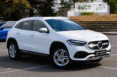 Внедорожник / Кроссовер Mercedes-Benz GLA-Class 2020 в Киеве