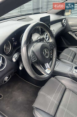Внедорожник / Кроссовер Mercedes-Benz GLA-Class 2016 в 