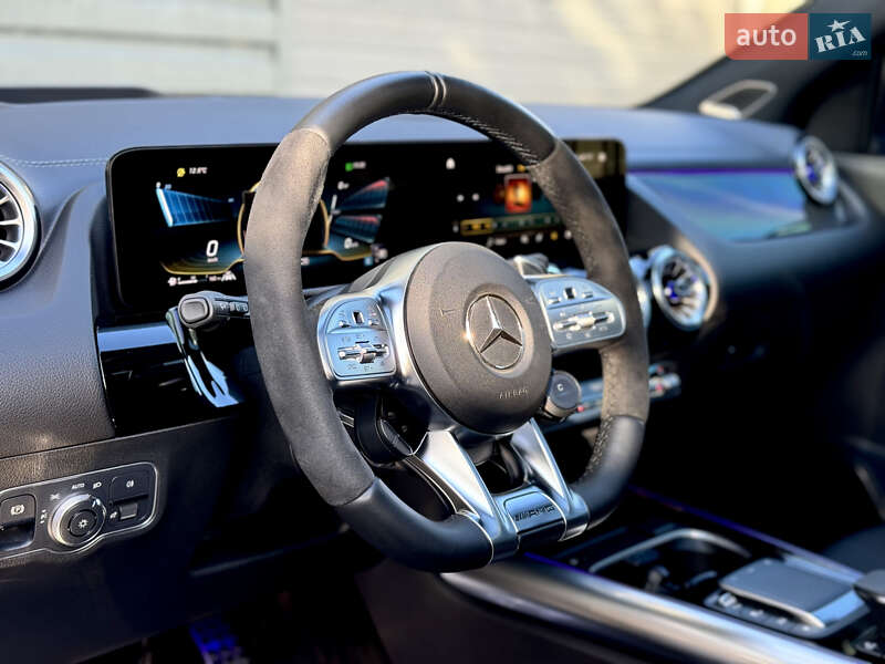Внедорожник / Кроссовер Mercedes-Benz GLA-Class 2022 в Киеве