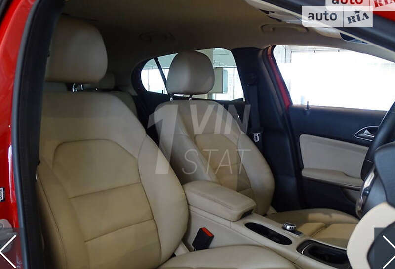 Внедорожник / Кроссовер Mercedes-Benz GLA-Class 2017 в Киеве