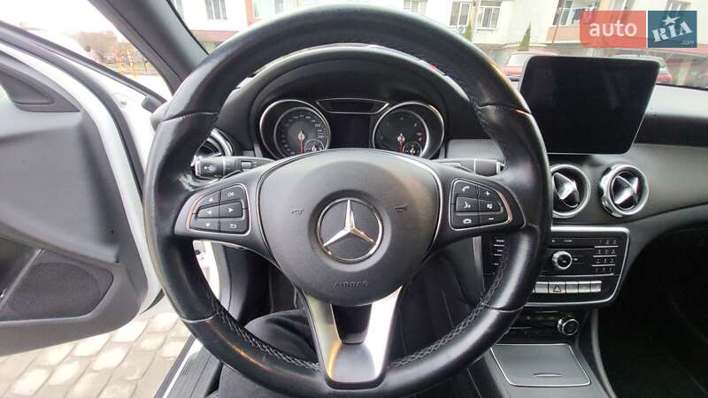 Внедорожник / Кроссовер Mercedes-Benz GLA-Class 2018 в Львове фото 11 Внедорожник / Кроссовер Mercedes-Benz GLA-Class 2018 в Львове
