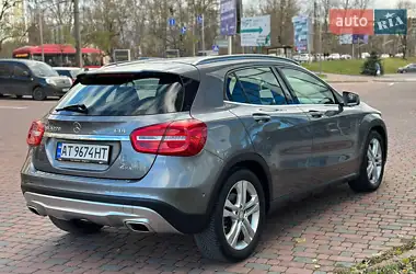 Mercedes-Benz GLA-Class 2015