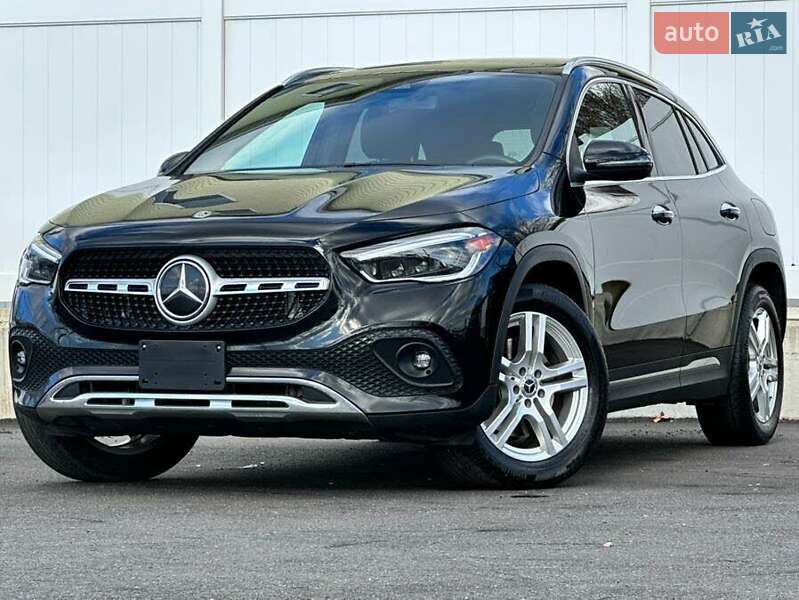 Внедорожник / Кроссовер Mercedes-Benz GLA-Class 2022 в 