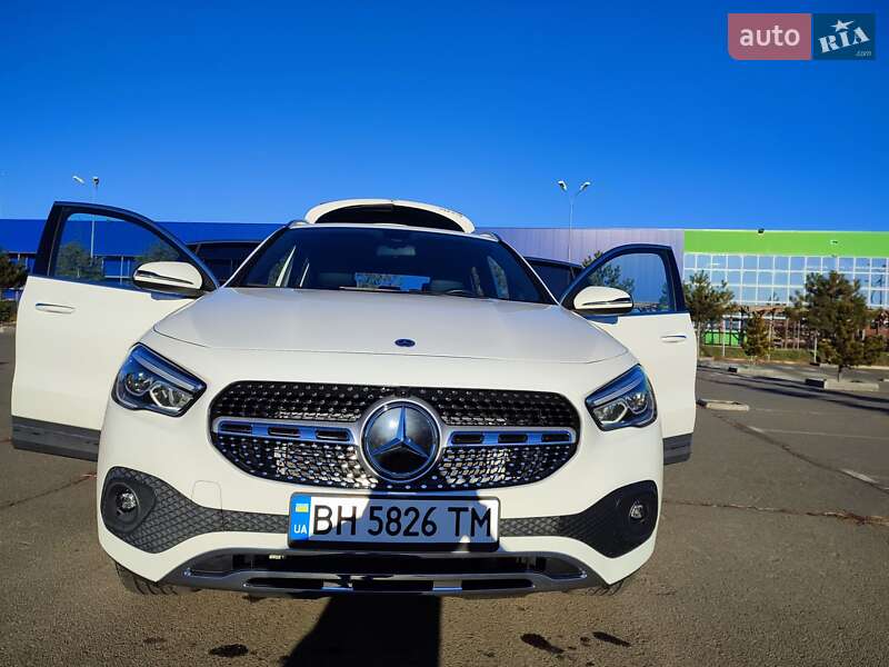 Внедорожник / Кроссовер Mercedes-Benz GLA-Class 2020 в Одессе