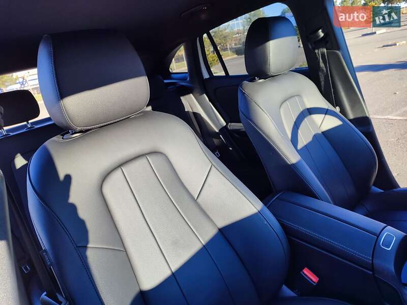 Внедорожник / Кроссовер Mercedes-Benz GLA-Class 2020 в Одессе