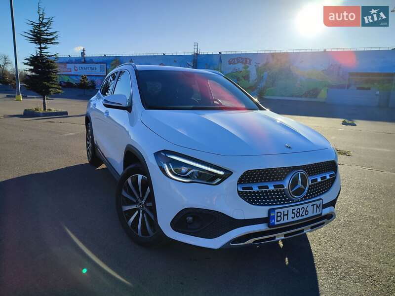Внедорожник / Кроссовер Mercedes-Benz GLA-Class 2020 в Одессе