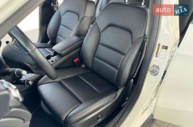 Внедорожник / Кроссовер Mercedes-Benz GLA-Class 2018 в 