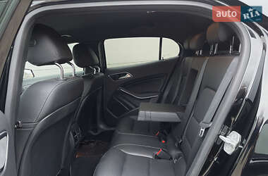 Внедорожник / Кроссовер Mercedes-Benz GLA-Class 2016 в 