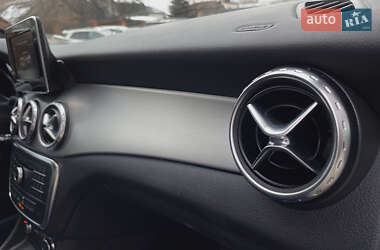 Внедорожник / Кроссовер Mercedes-Benz GLA-Class 2016 в 