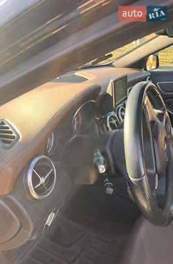 Внедорожник / Кроссовер Mercedes-Benz GLA-Class 2015 в 
