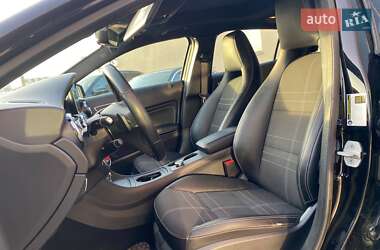 Внедорожник / Кроссовер Mercedes-Benz GLA-Class 2017 в 