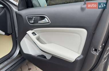 Внедорожник / Кроссовер Mercedes-Benz GLA-Class 2017 в 