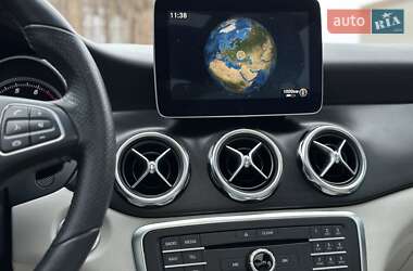 Внедорожник / Кроссовер Mercedes-Benz GLA-Class 2017 в 